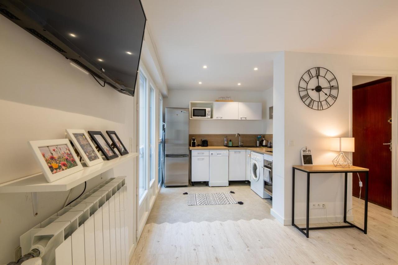 Meublé 2 étoiles, WIFI, à 2 pas des plages Fréjus Exterior foto